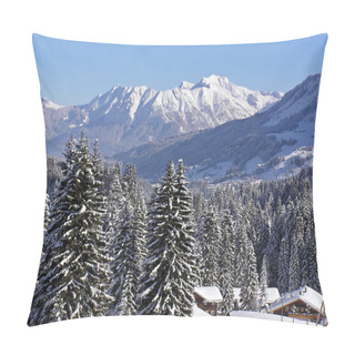 Personality  Looking In The Direction Of Oberstdorf Nebelhorn Pillow Covers