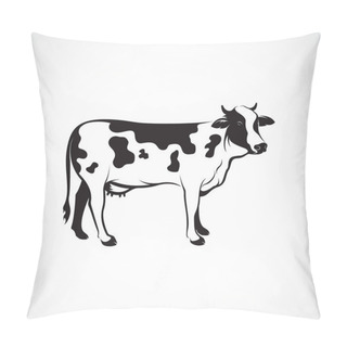 Personality  Vector Of Cow On White Background, Farm Animal, Vector Illustrat Pillow Covers
