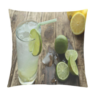 Personality  Cold Drink With Fresh Lime And Ice Pillow Covers