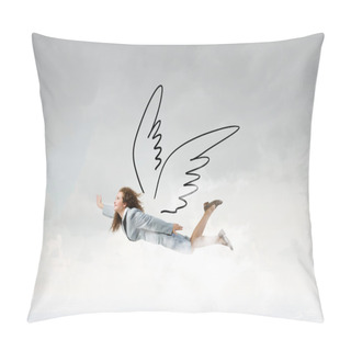 Personality  That Feeling Of Freedom Pillow Covers