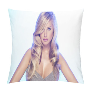 Personality  Fashion Portrait Of Blonde Beauty Pillow Covers