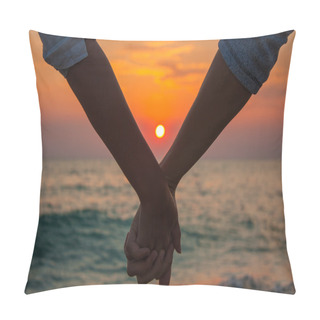 Personality  Couple Holding Hands At Sea Sunset Pillow Covers