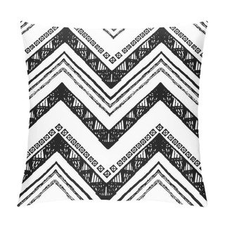 Personality  Hand Drawn Pattern. Vector Zigzag And Stripe Line. Pillow Covers