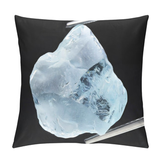 Personality  Natural Blue Aquamarine Rough Gem On Background Pillow Covers