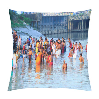 Personality  KOLKATA, INDIA - JANUARY 14, 2016: Devotees Taking Holy Dip At Har Ki Pauri On River Ganga On The First Bath Of Ardh Kumbh Fair. People Took A Dip In Holy Ganges On The Occasion Of Makar Sankranti Pillow Covers