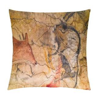Personality  Santillana Del Mar, Cantabria / Spain - 29 October 2020: Prehistoric Animal Drawings On The Ceiling Of The Altamira Caves In Northern Spain Pillow Covers