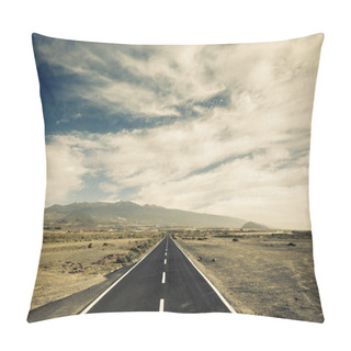 Personality  Long Way Asphalt Road In Middle Of Mountains And Valley Peaks Pillow Covers
