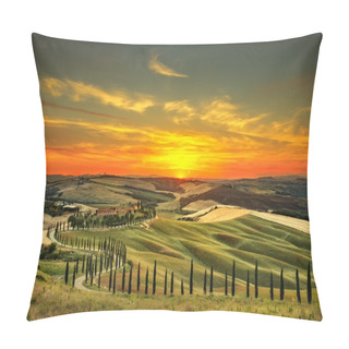 Personality  Tuscany, Rural Sunset Landscape. Countryside Farm Pillow Covers