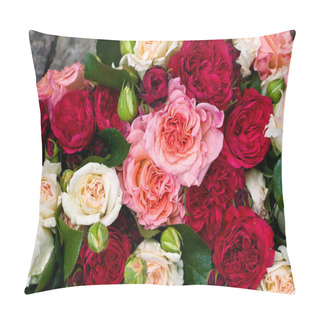 Personality  Scenic View Of Beautiful Blooming Roses Pillow Covers