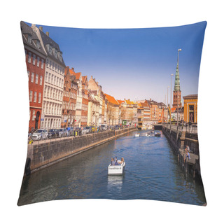 Personality  Canal Pillow Covers