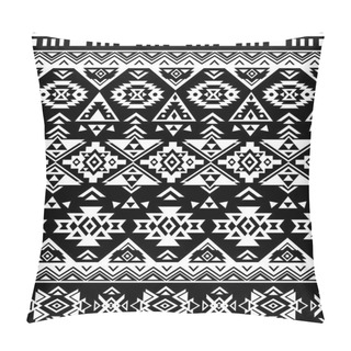 Personality  Seamless Ethnic Pattern Design. Navajo Geometric Print. Rustic Decorative Ornament. Abstract Geometric Pattern. Native American Pattern. Ornament For The Design Of Clothing, Textiles Pillow Covers
