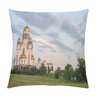 Personality  Temple In The Light Of Sunset. Temple-on Blood, Yekaterinburg, Russia Pillow Covers