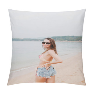 Personality  Posing Pillow Covers