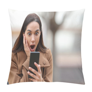 Personality  Amazed Woman In Winter Checking Cell Phone In The Street Pillow Covers