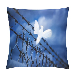 Personality  White Bird Sitting On Barbed Wire Fence Pillow Covers