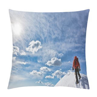 Personality  Reaching The Summit Pillow Covers
