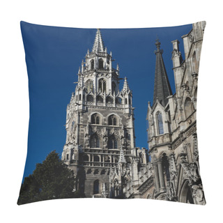 Personality  The New Town Hall Of Munich Pillow Covers
