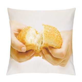 Personality  Wheaten Roll In Hands Pillow Covers