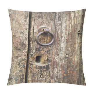 Personality  Detail Of The Wooden Door Pillow Covers
