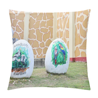 Personality  Chai Nat Thailand December 26 2019 See Birds At Chai NAT Bird Pa Pillow Covers