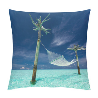 Personality  Over-water Hammock In Tropical Lagoon Pillow Covers