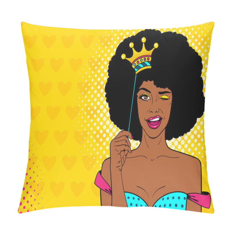 Personality  Pop Art Face. Young Sexy African American Woman Holding Funny Paper Crown On Stick, Smiling And Winking On Hearts Background. Vector Illustration In Retro Comic Style. Holiday Party Invitation Poster. Pillow Covers