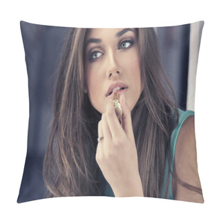 Personality  Woman Putting Red Lipstick Looking In Mirror Pillow Covers