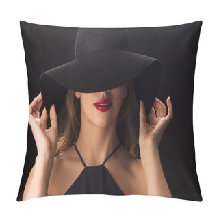 Personality  Beautiful Woman In Black Hat Over Dark Background Pillow Covers