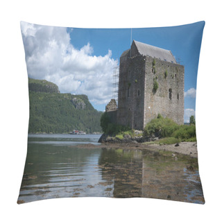 Personality  Carrick Castle Is A 14th-century Tower House On The West Shore Of Loch Goil On The Cowal Peninsula In Argyll And Bute, Scotland. It Is Located Between Cuilmuich And Carrick, 4 Miles  South Of Lochgoilhead. Pillow Covers