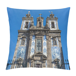 Personality  Church In Porto Pillow Covers