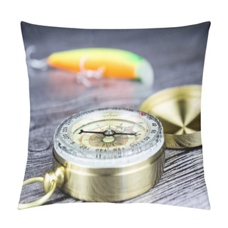 Personality  Fishing Tackles With Compass Pillow Covers