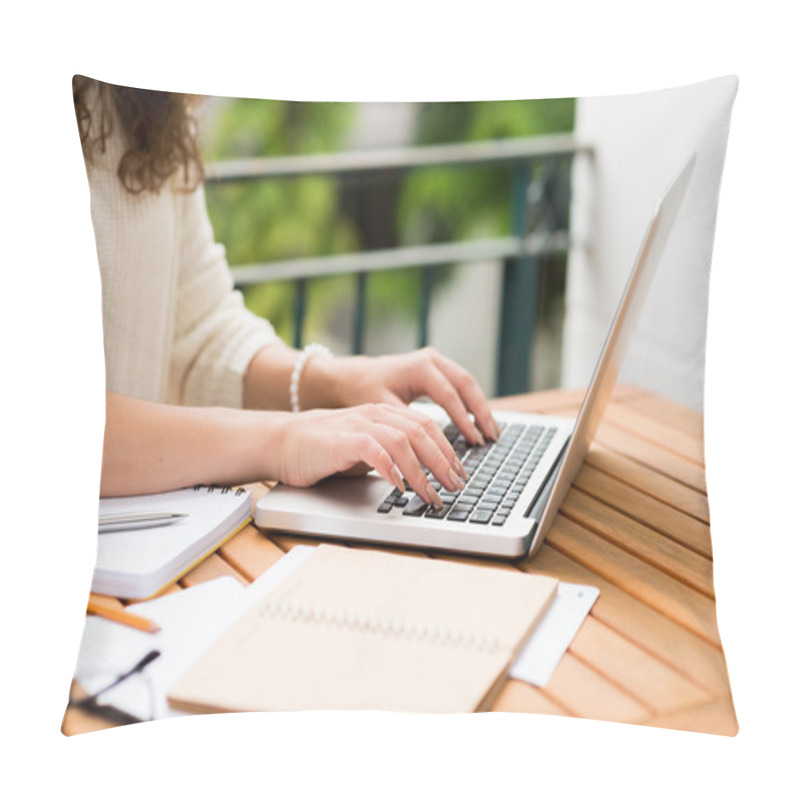 Personality  woman working on laptop pillow covers