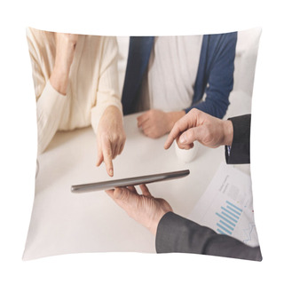 Personality  Agent Working With Aging Couple Of Clients Pillow Covers