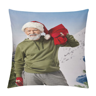 Personality  Athletic Man Posing With Santa Hat And Christmassy Bag With Mountain Backdrop, Winter Concept Pillow Covers