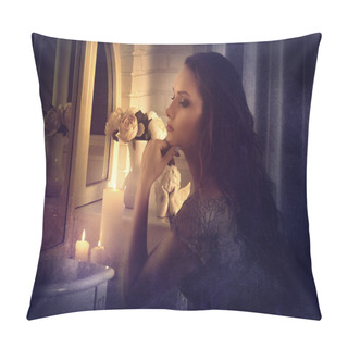 Personality  Retro Style. Girl Sits In Front Of A Mirror Pillow Covers
