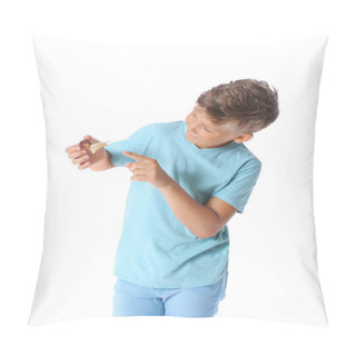 Personality  Little Boy With Achatina Snail On White Background Pillow Covers