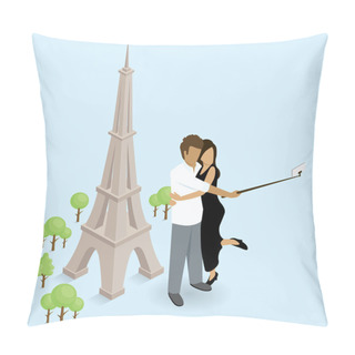 Personality  Couple Making Selfie Near  Eiffel Tower Pillow Covers
