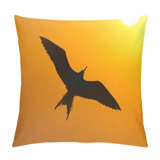 Personality  Bird Silhouette Flying Pillow Covers