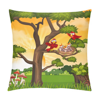 Personality  Chicks And Its Mother Bird In Nature Illustration Pillow Covers