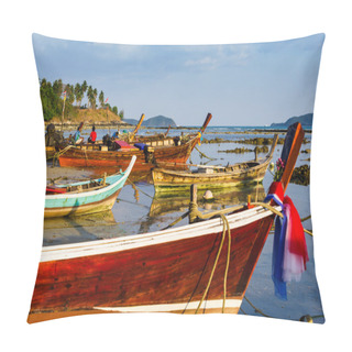 Personality  Fishing Boats On The Sea Shore In Thailand Pillow Covers