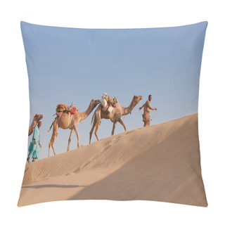 Personality  Caravan With Bedouins And Camels In Desert Pillow Covers
