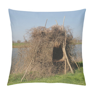 Personality  Duck Hunt Shelter. Pillow Covers