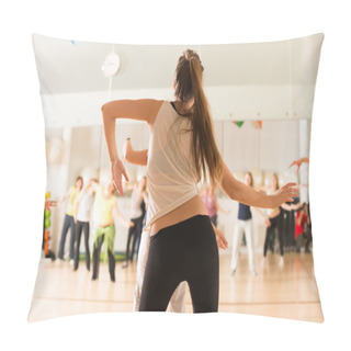 Personality  Dance Class For Women Pillow Covers