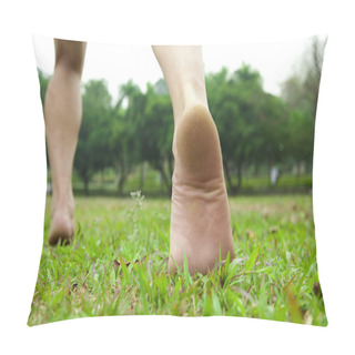 Personality  Man's Feet Running On The Grass Pillow Covers
