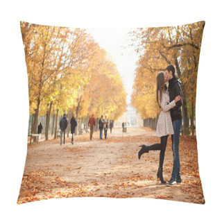 Personality  Young Beautiful Couple In The Luxembourg Garden At Fall Pillow Covers