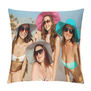 Personality  Company Of Joyful Girls On The Beach Pillow Covers