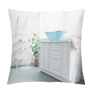 Personality  Blue Plastic Childrens Bathtub On Stand In White Modern Room Pillow Covers