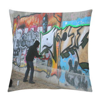 Personality  Graffity Painter Drawing A Picture On The Wall Pillow Covers