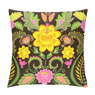 Personality  Vintage Ornate Wallpaper With Floral Pattern And Feathers Pillow Covers