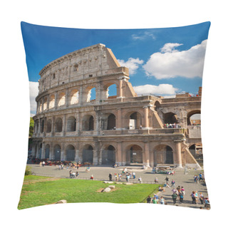 Personality  Colosseum In Rome, Italy Pillow Covers